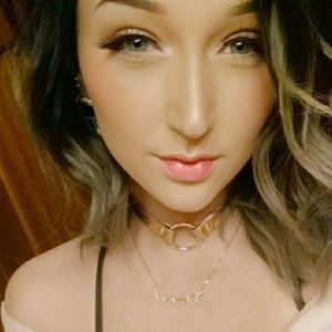 Meet your Posher, Karina